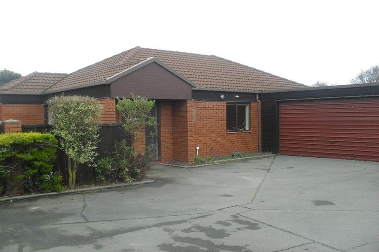Photo of property in 8 Angela Street, Upper Riccarton, Christchurch, 8041