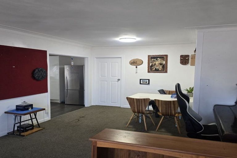 Photo of property in 11b Sturdee Road, Manurewa, Auckland, 2102