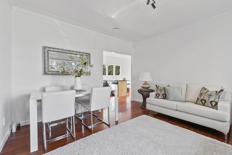 Photo of property in 2/33 Havelock Avenue, Forrest Hill, Auckland, 0620