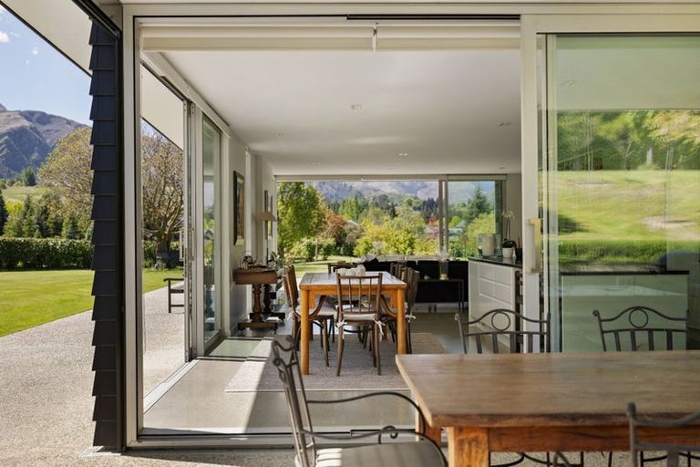 Photo of property in 31 Rutherford Road, Lake Hayes, Queenstown, 9371