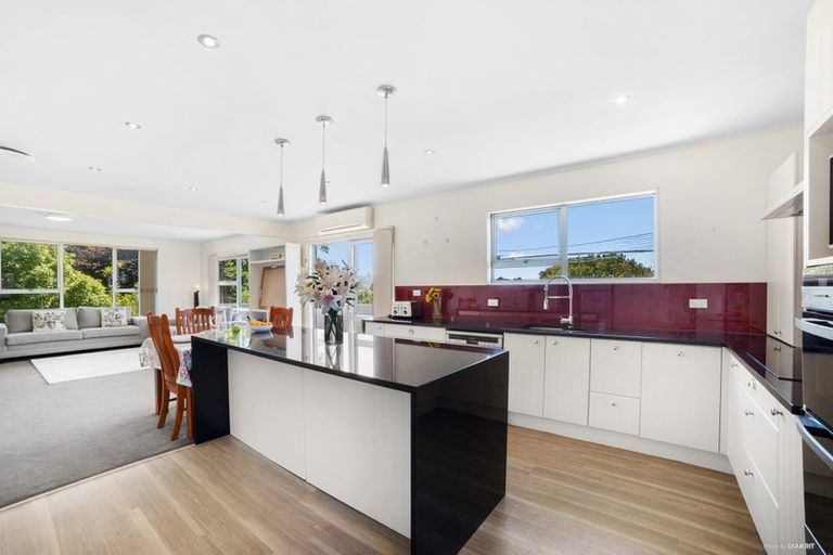 Photo of property in 217 Glamorgan Drive, Torbay, Auckland, 0630