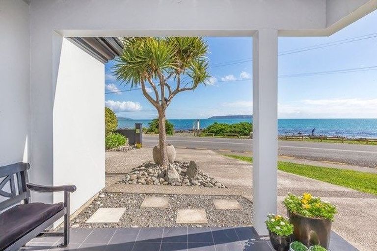 Photo of property in 85 Moana Road, Plimmerton, Porirua, 5026
