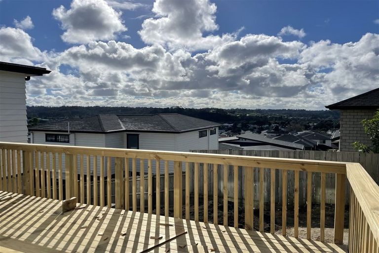 Photo of property in 4 Matuka Lane, Ranui, Auckland, 0612