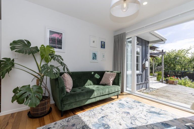 Photo of property in 12 Tui Road, Raumati Beach, Paraparaumu, 5032
