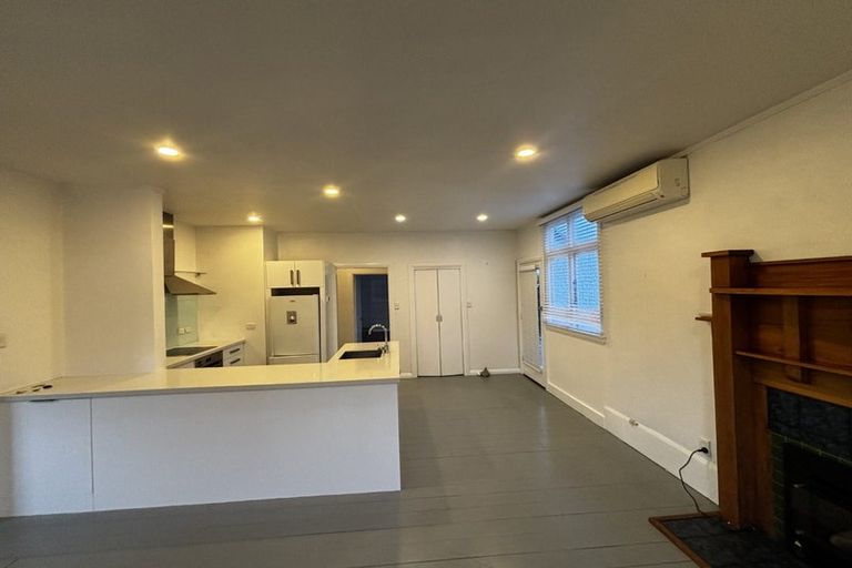 Photo of property in 8 Bell Street, Welbourn, New Plymouth, 4310