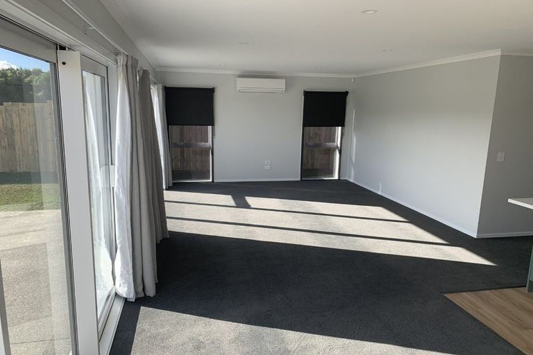 Photo of property in 34 Koru Loop, Paraparaumu, 5032