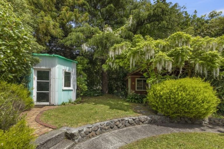 Photo of property in 138 Hine Road, Wainuiomata, Lower Hutt, 5014