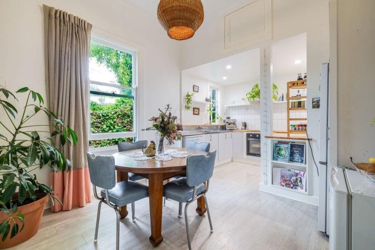 Photo of property in 6b Rolleston Street, Hokowhitu, Palmerston North, 4410