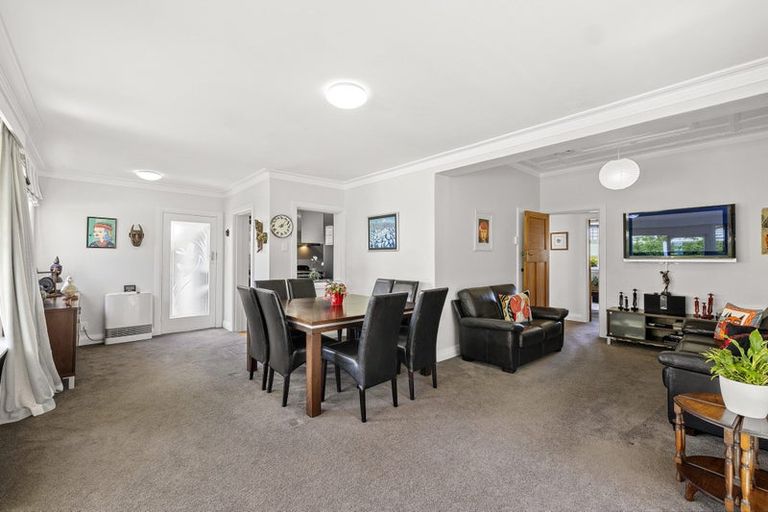 Photo of property in 9 Henui Street, Strandon, New Plymouth, 4312