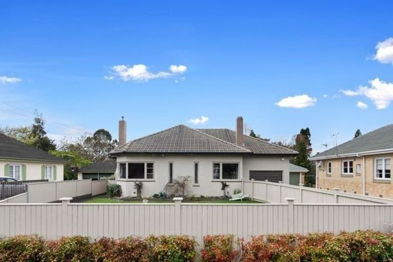 Photo of property in 14 Macdiarmid Road, Beerescourt, Hamilton, 3200