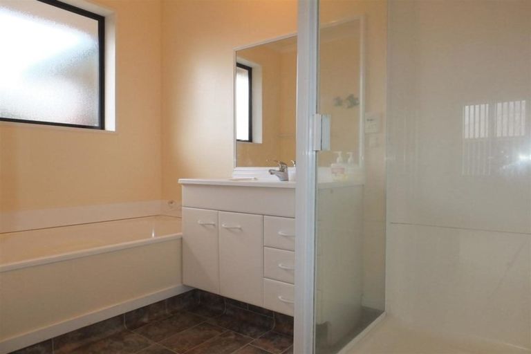 Photo of property in 3 Daniela Lane, Linwood, Christchurch, 8062