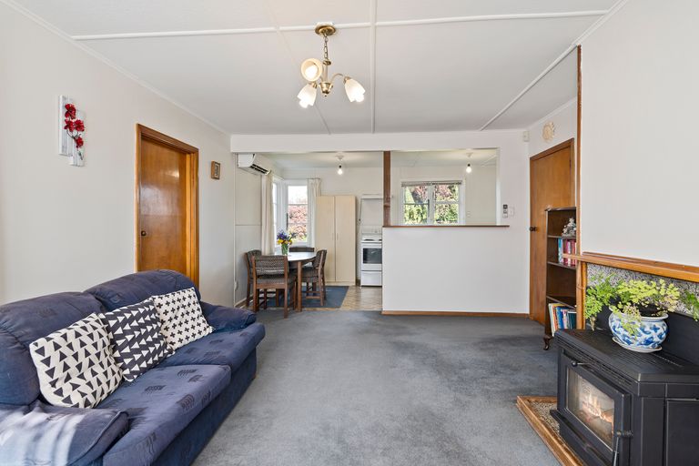 Photo of property in 111 Springs Road, Hornby, Christchurch, 8042