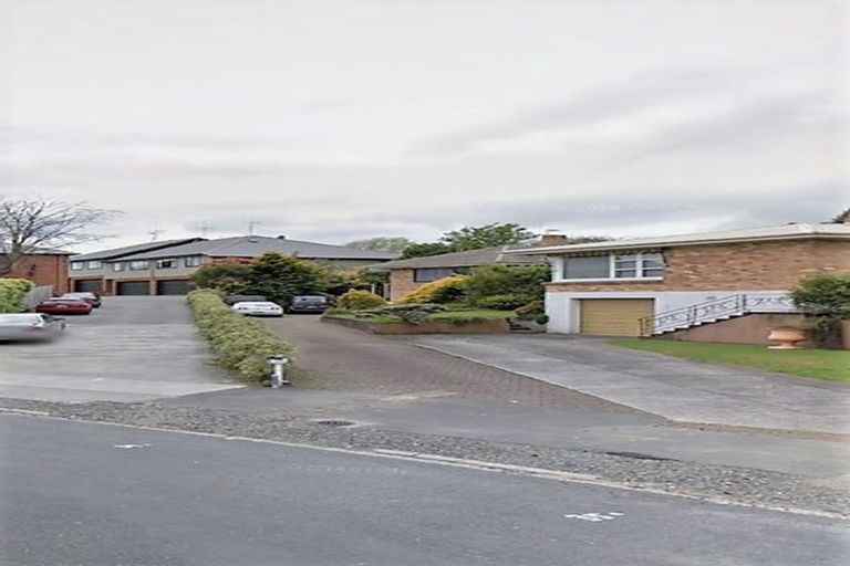 Photo of property in 10 Kelvin Place, Hamilton East, Hamilton, 3216