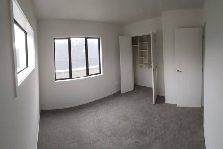 Photo of property in 16/9u Surrey Street, Tawa, Wellington, 5028