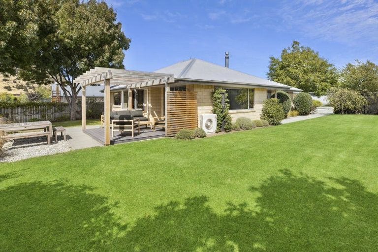 Photo of property in 88 Mount Iron Drive, Wanaka, 9305