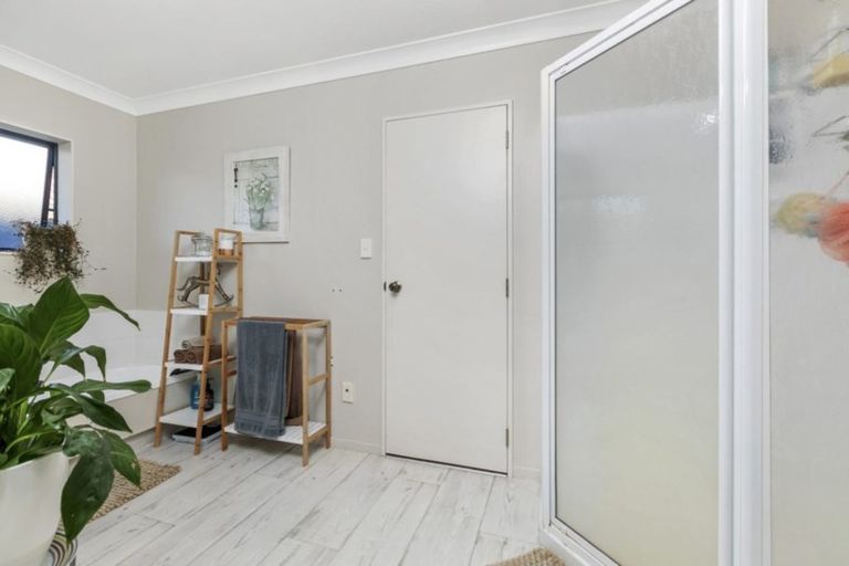 Photo of property in 51 Olympus Grove, Papamoa Beach, Papamoa, 3118