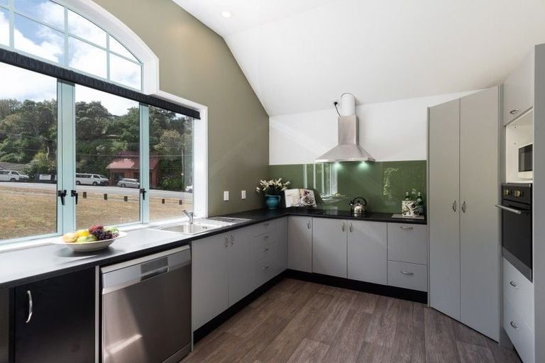 Photo of property in 93a Kelburn Parade, Kelburn, Wellington, 6012