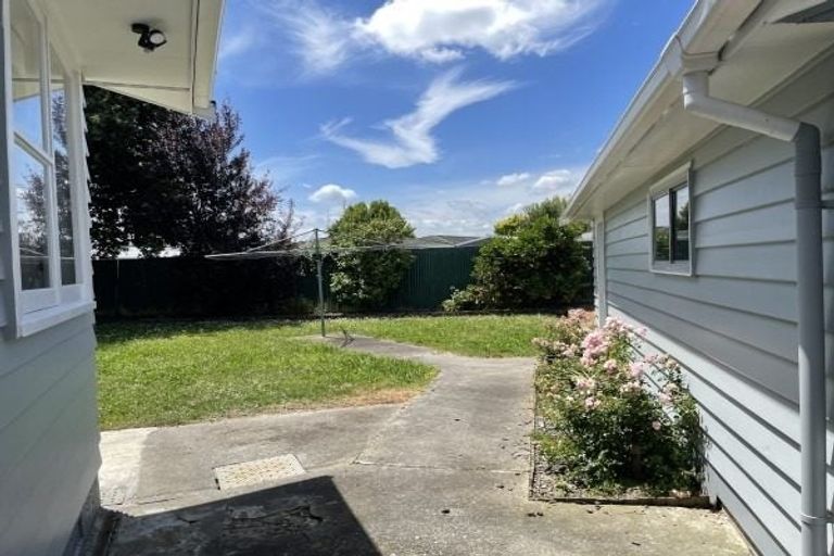 Photo of property in 21 Abraham Crescent, Milson, Palmerston North, 4414
