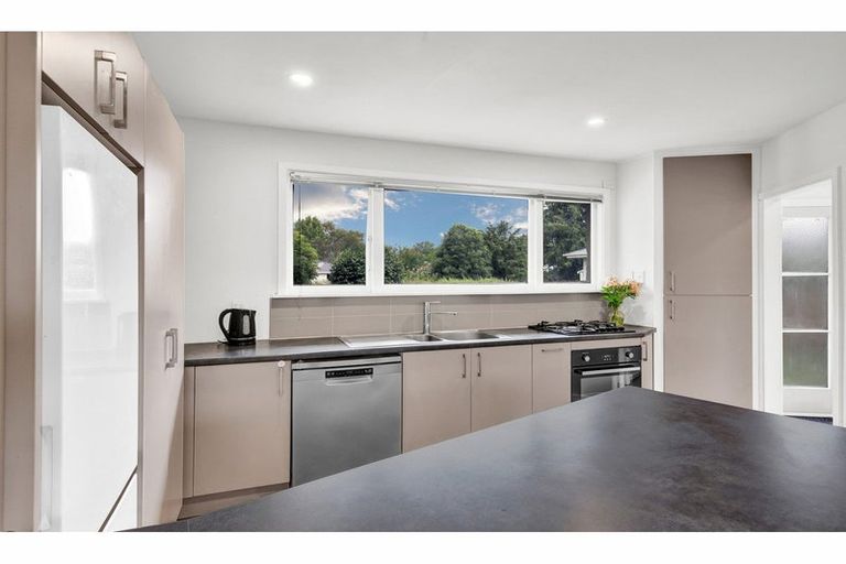 Photo of property in 17 Opal Place, Casebrook, Christchurch, 8051