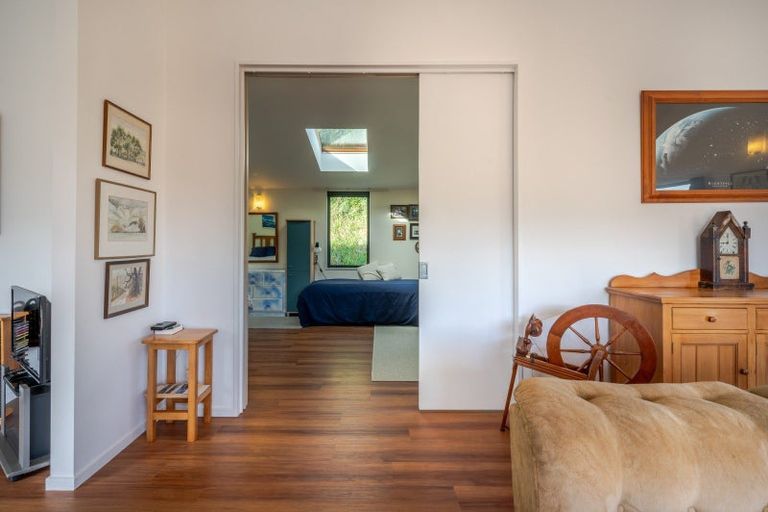 Photo of property in 88 Sawmill Road, Robinsons Bay, Akaroa, 7581