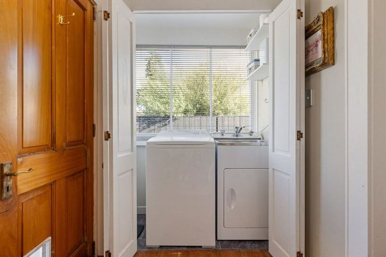 Photo of property in 39a Princes Street, Cambridge, 3434