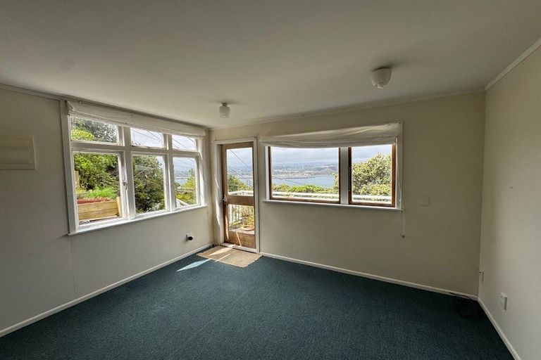 Photo of property in 47 Hungerford Road, Lyall Bay, Wellington, 6022