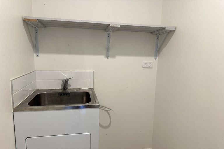 Photo of property in 2 Treestump Road, Takanini, 2112