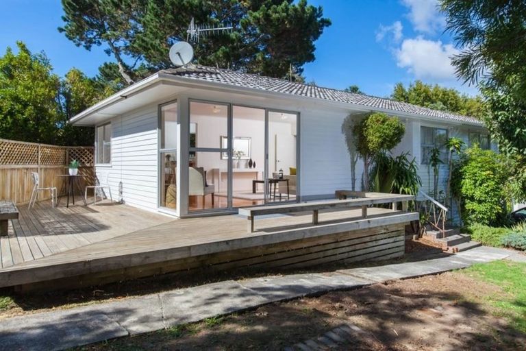 Photo of property in 14 Mchardy Place, Glenfield, Auckland, 0627