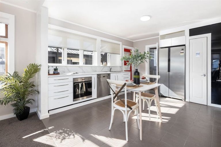 Photo of property in 70 Stephenson Street, Blenheim, 7201