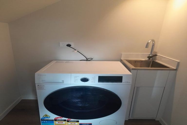 Photo of property in 30 Earlsworth Road, Mangere East, Auckland, 2024