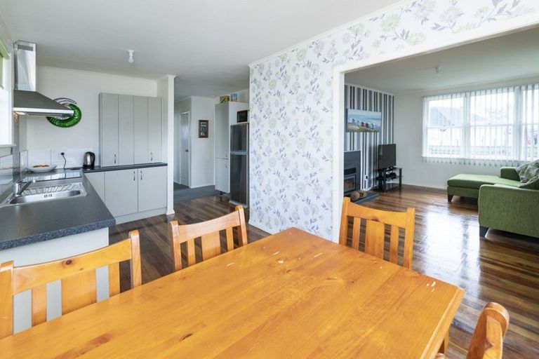 Photo of property in 18 Miro Street, Levin, 5510