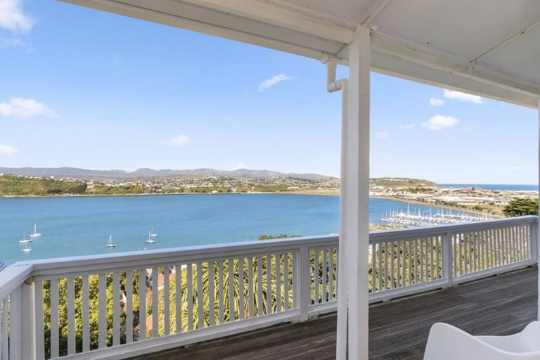 Photo of property in 43 Overtoun Terrace, Hataitai, Wellington, 6021