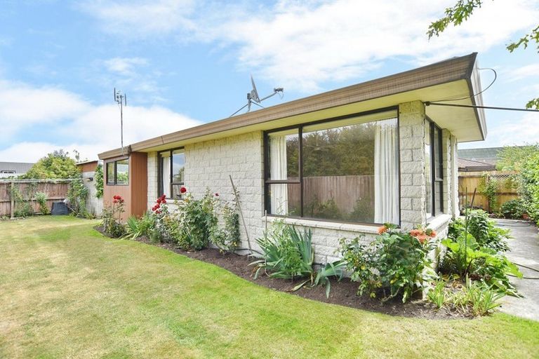 Photo of property in 39 Marlene Street, Casebrook, Christchurch, 8051