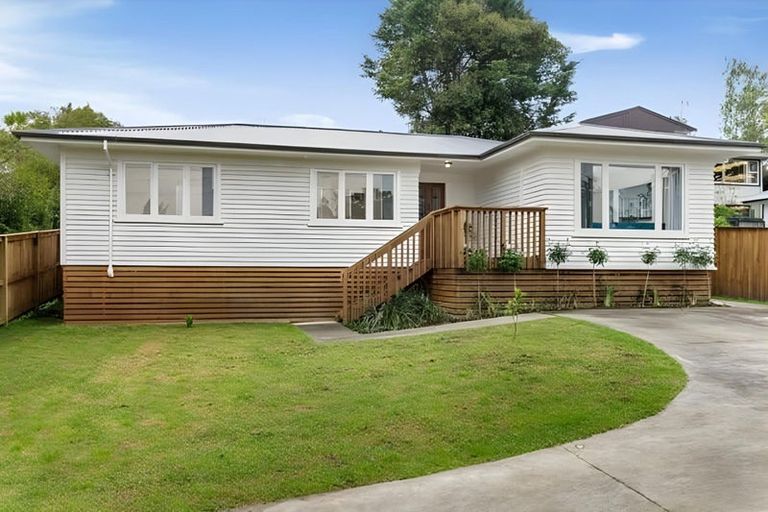 Photo of property in 200a Henderson Valley Road, Henderson, Auckland, 0612