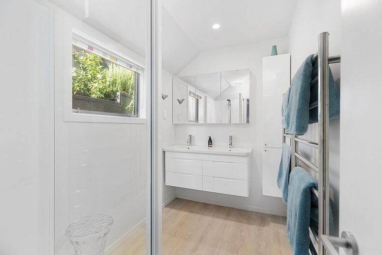 Photo of property in 23a Nottingham Street, Karori, Wellington, 6012
