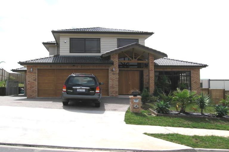 Photo of property in 15 Spoonbill Place, Unsworth Heights, Auckland, 0632