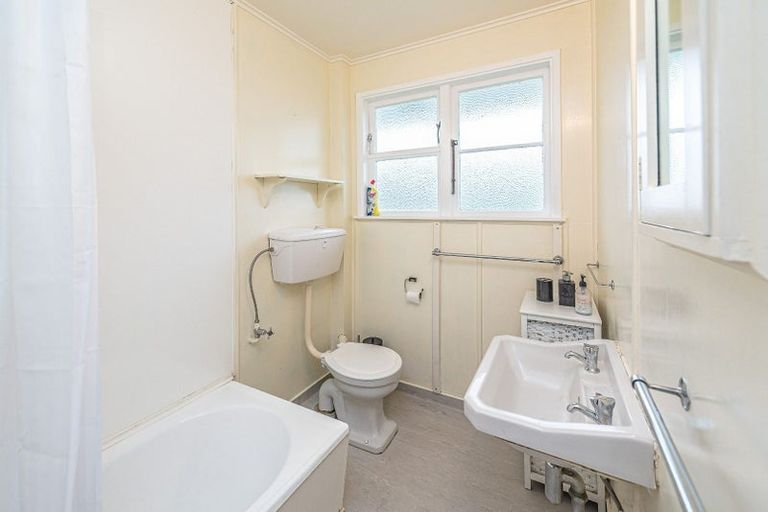 Photo of property in 28 Beaven Street, Marton, 4710