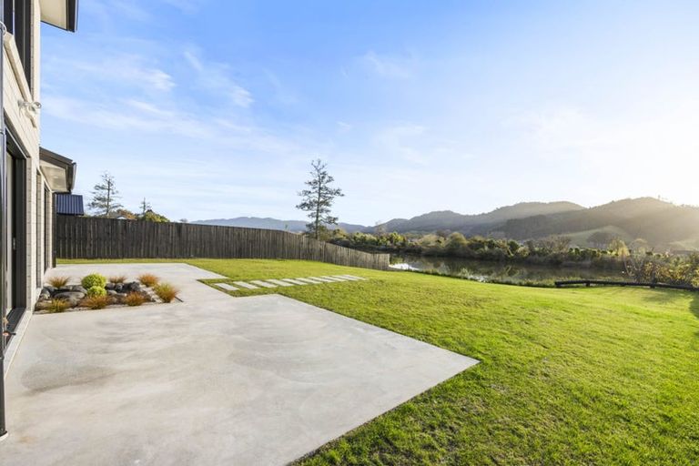 Photo of property in 92 Great South Road, Pokeno, 2402