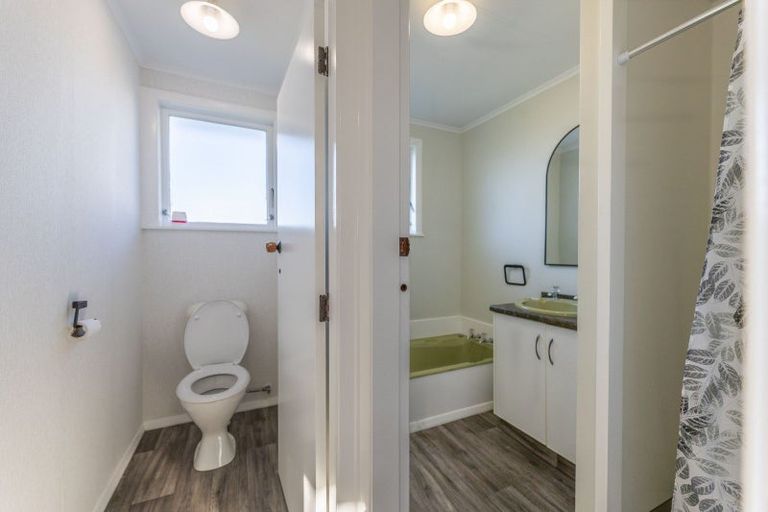 Photo of property in 35 Aspiring Avenue, Milson, Palmerston North, 4414