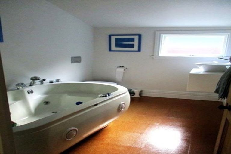 Photo of property in 76 Main Road, Governors Bay, Lyttelton, 8971