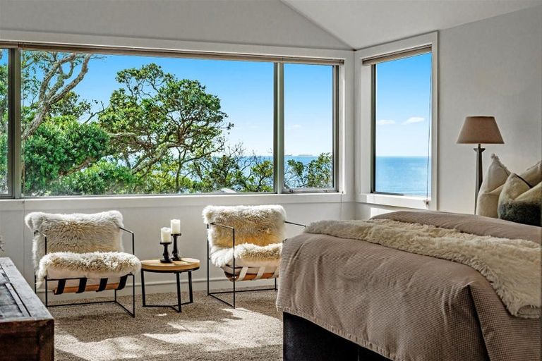 Photo of property in 43 Clifton Road, Hauraki, Auckland, 0622