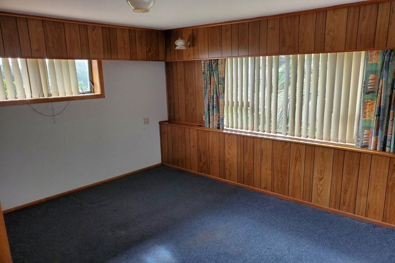 Photo of property in 18 Hallberry Road, Mangere East, Auckland, 2024
