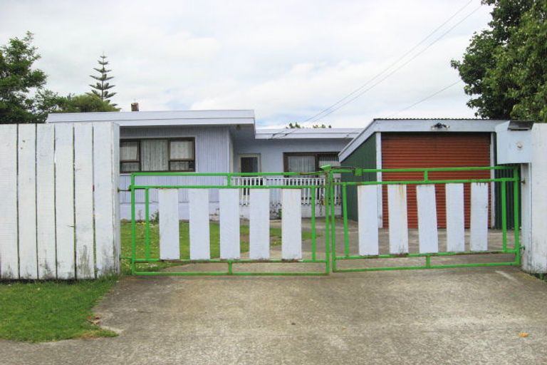 Photo of property in 1/3 Cornwall Road, Mangere, Auckland, 2022