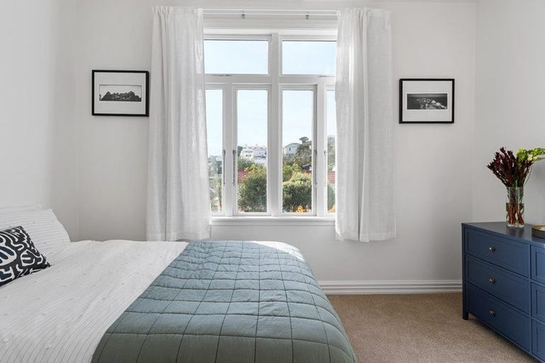Photo of property in 33 Queen Street, Mount Victoria, Wellington, 6011