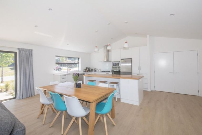 Photo of property in 34 Minaret Ridge, Wanaka, 9305