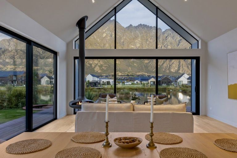 Photo of property in 7 Centurion Court, Jacks Point, 9371