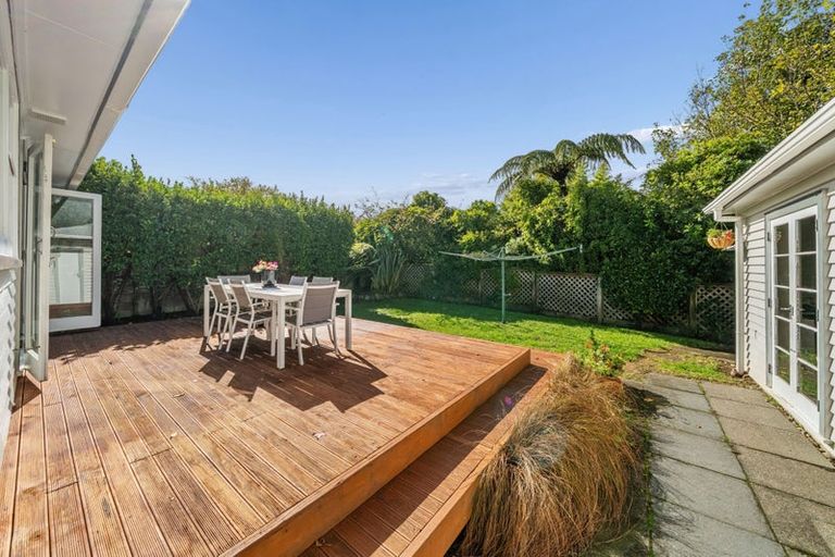 Photo of property in 13 Deller Grove, Silverstream, Upper Hutt, 5019