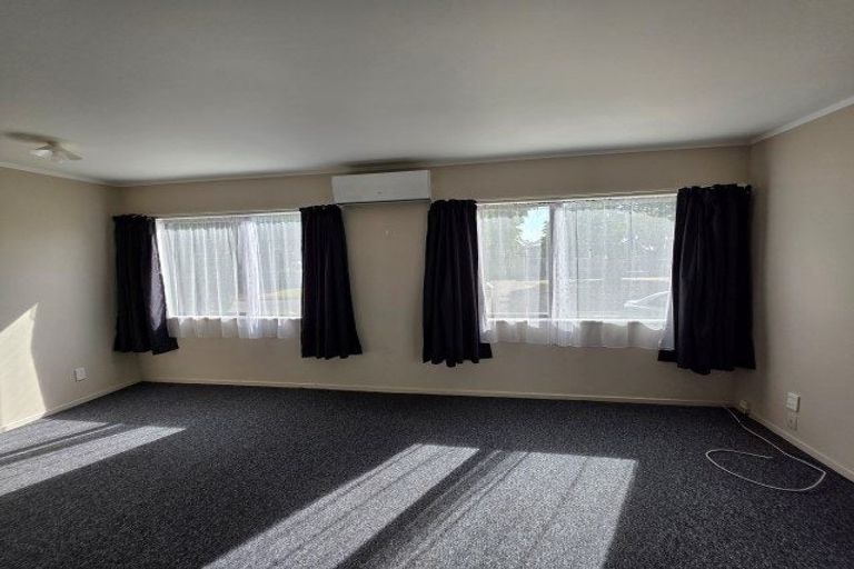 Photo of property in 2 Wallace Crescent, Glenholme, Rotorua, 3010