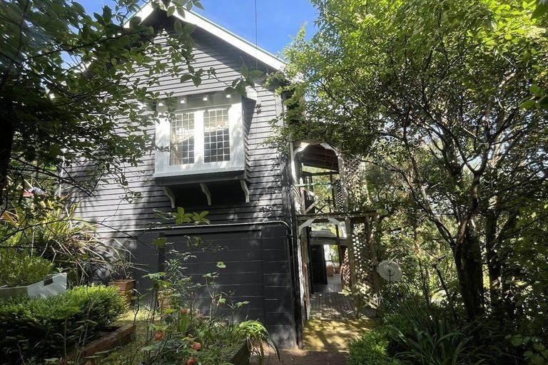 Photo of property in 10 Korimako Road, Days Bay, Lower Hutt, 5013