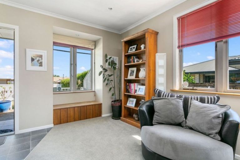 Photo of property in 6 Queen Street, Cambridge, 3434